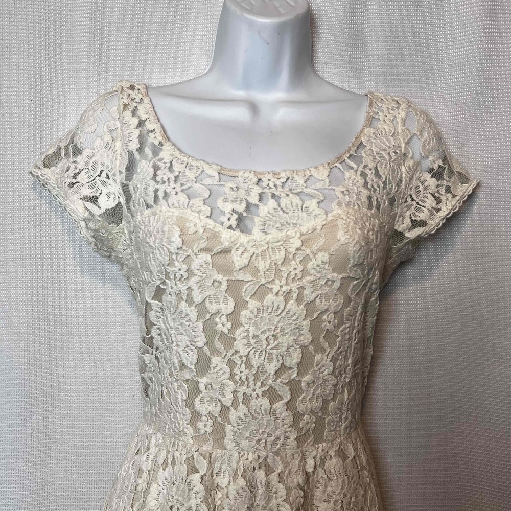 American Eagle Outfitters Ivory‎ Lace Size 6 Scoop Neck Short Sleeve Dress - Picture 3 of 9